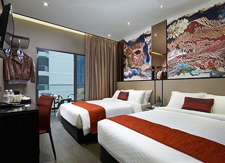 Family rooms with balcony near Orchard Road at Hotel Boss